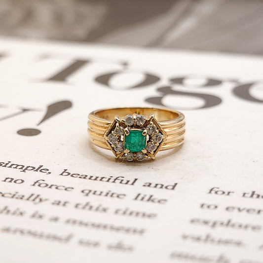 18ct Gold Vintage Emerald and Diamond Ring