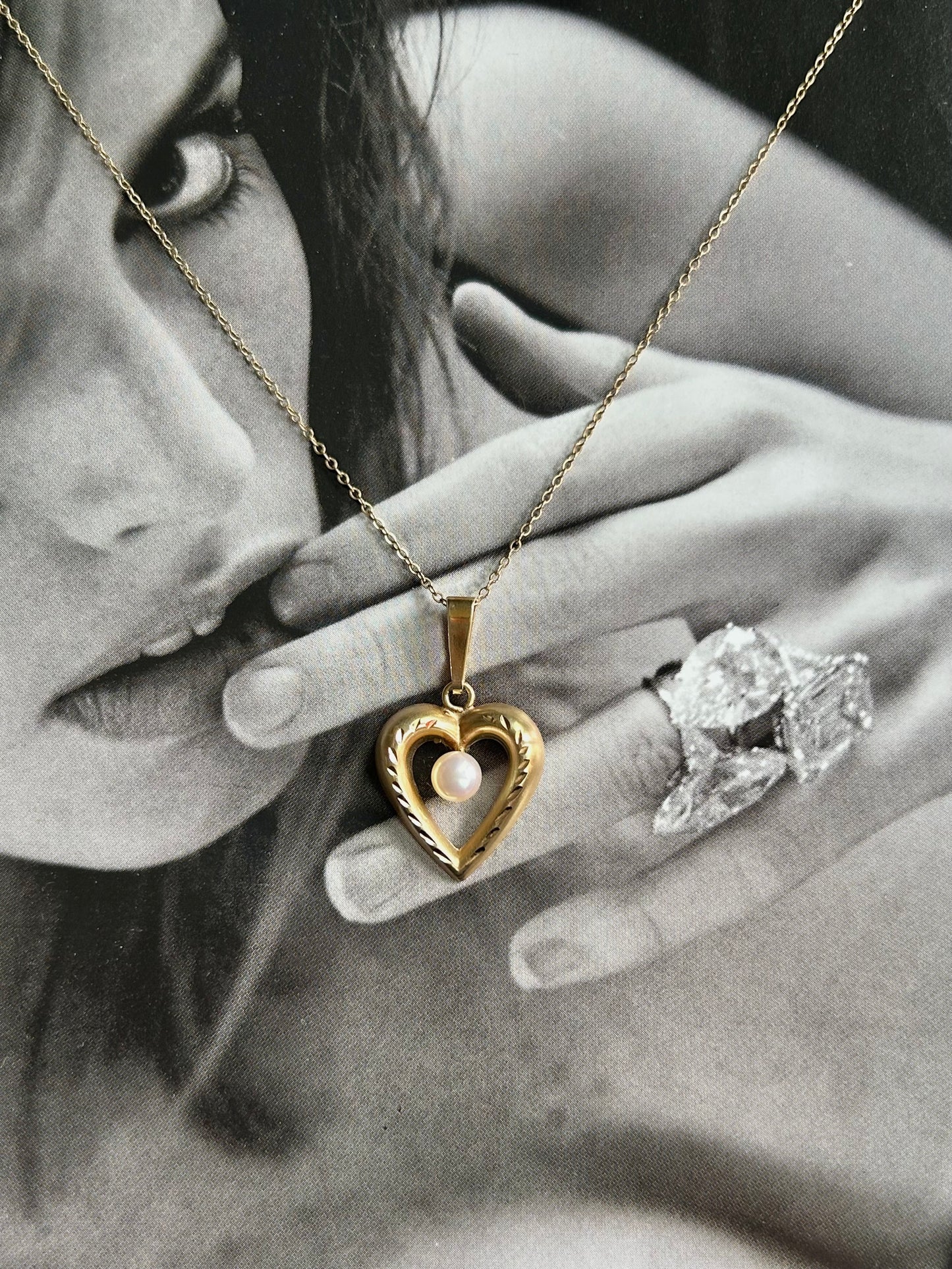 9ct Gold Heart Pendant Pearl Necklace