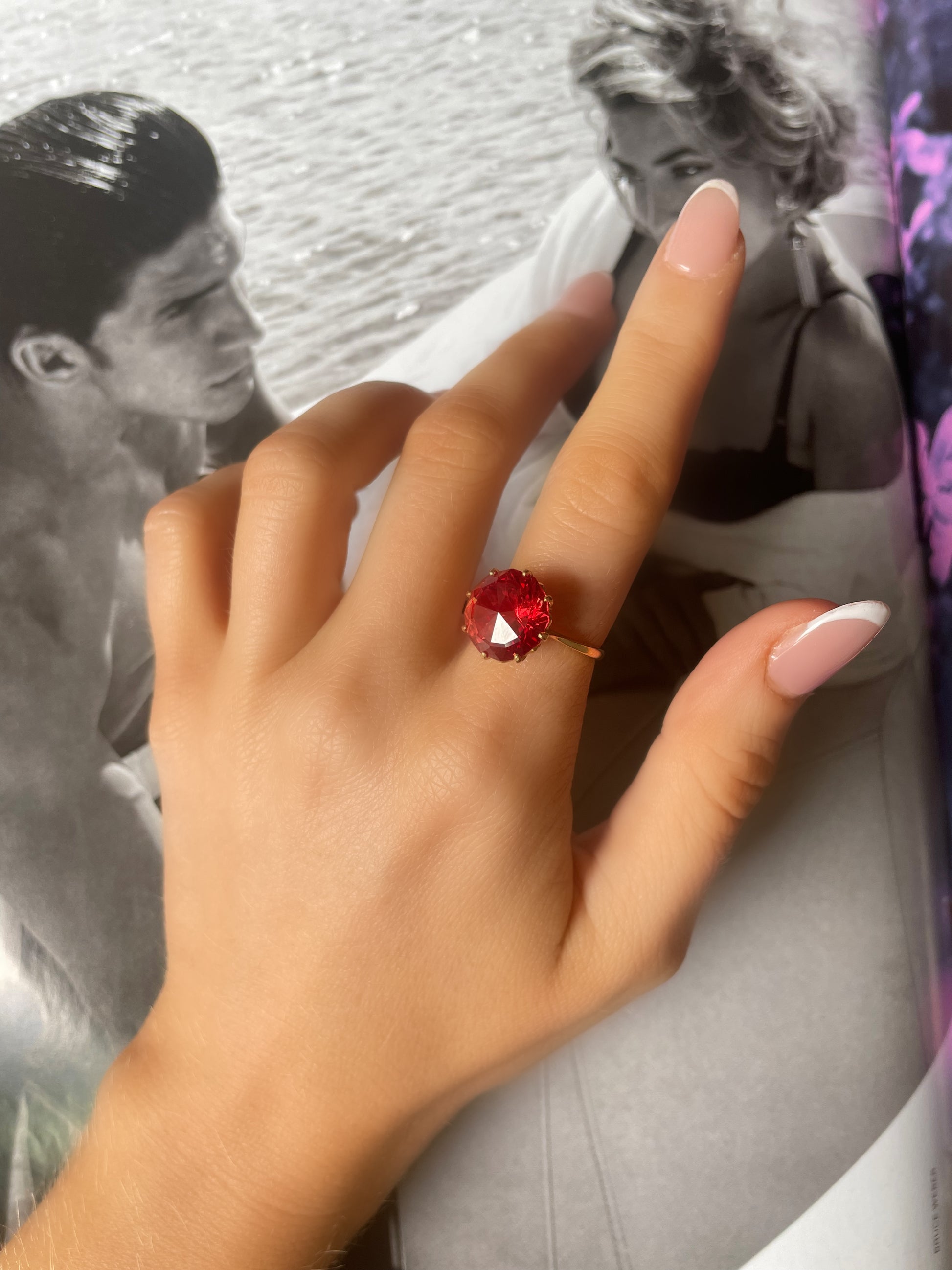 18ct Gold Antique Burnt Orange Stone Cocktail Ring