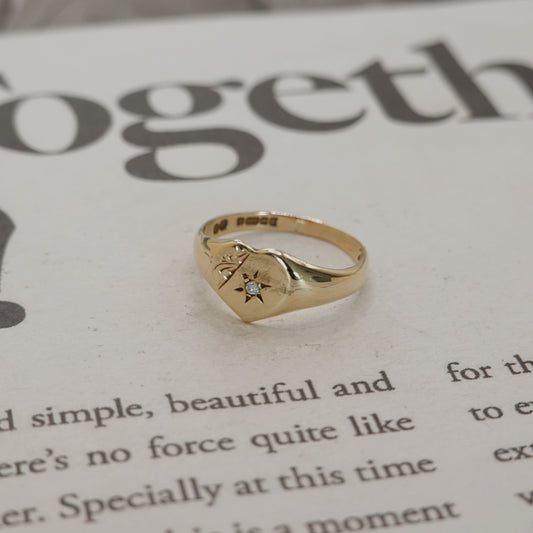 1970's Vintage 9ct Gold Heart Signet Ring with Diamond Centre
