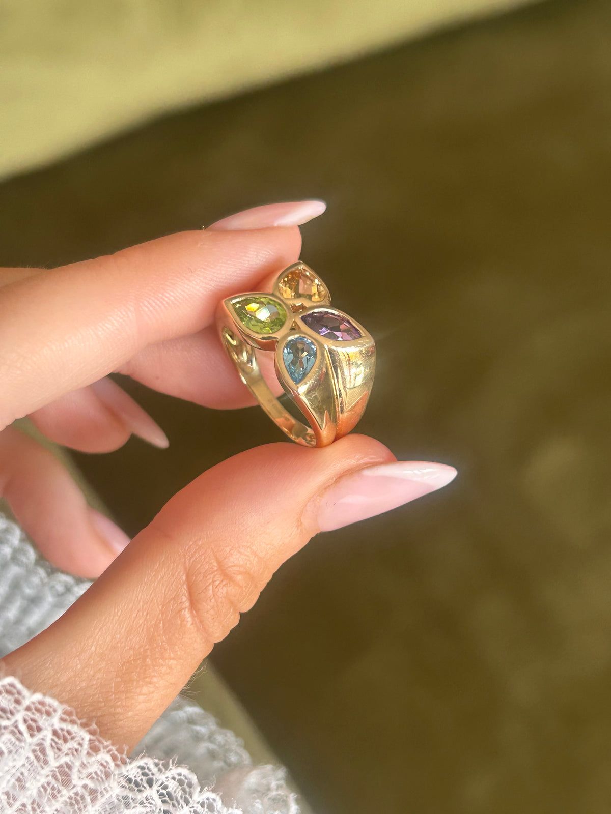 14ct Gold Vintage Peridot, Citrine, Amethyst & Topaz Ring