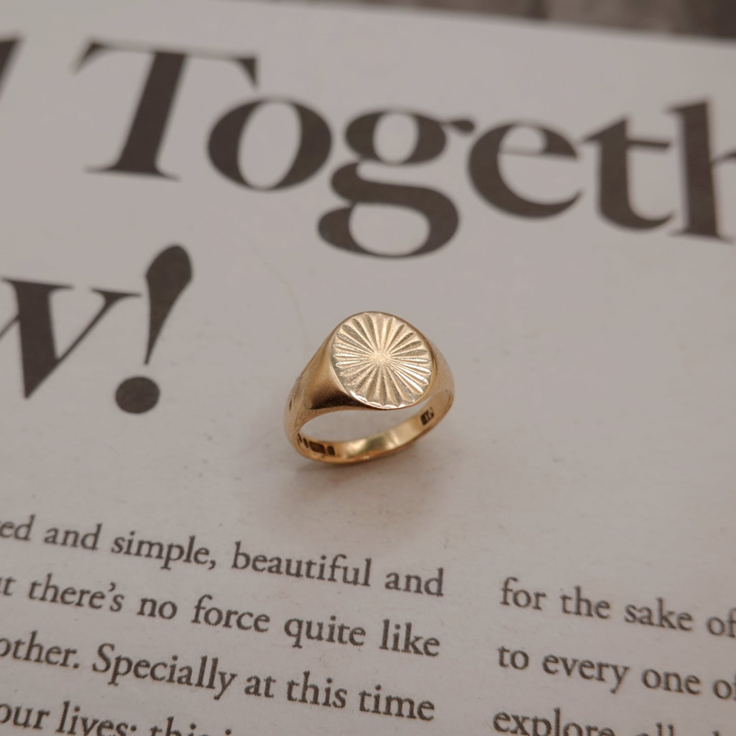 9ct Yellow Gold Sunburst Signet Ring