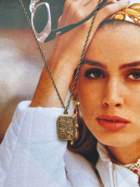 9ct Gold Rectangular Locket With Detailed Front and Rope Chain