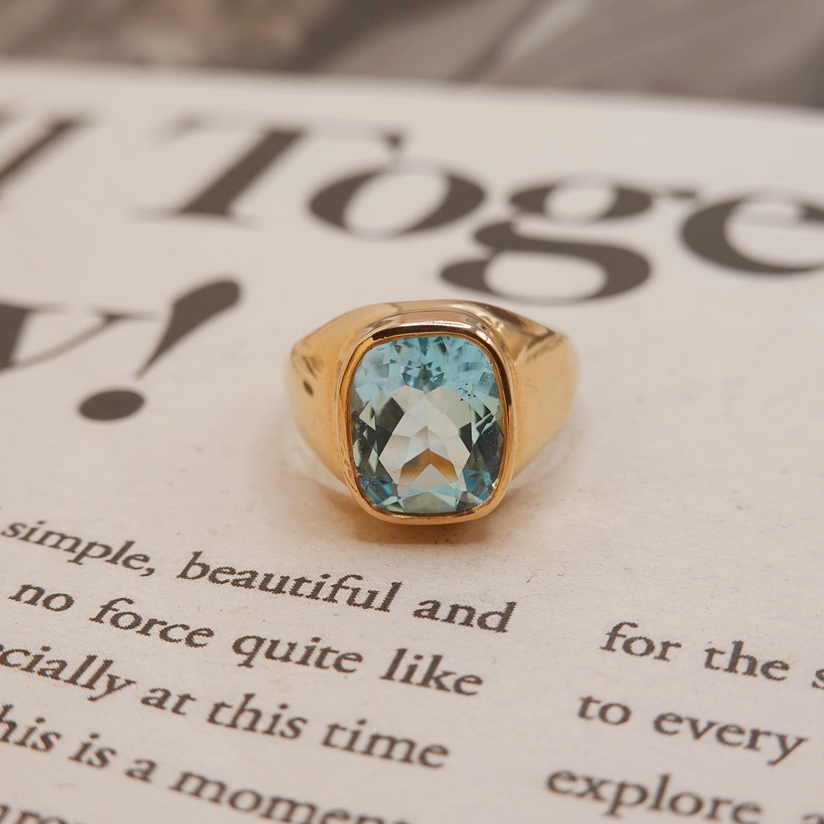 9ct Gold Chunky Blue Topaz Ring