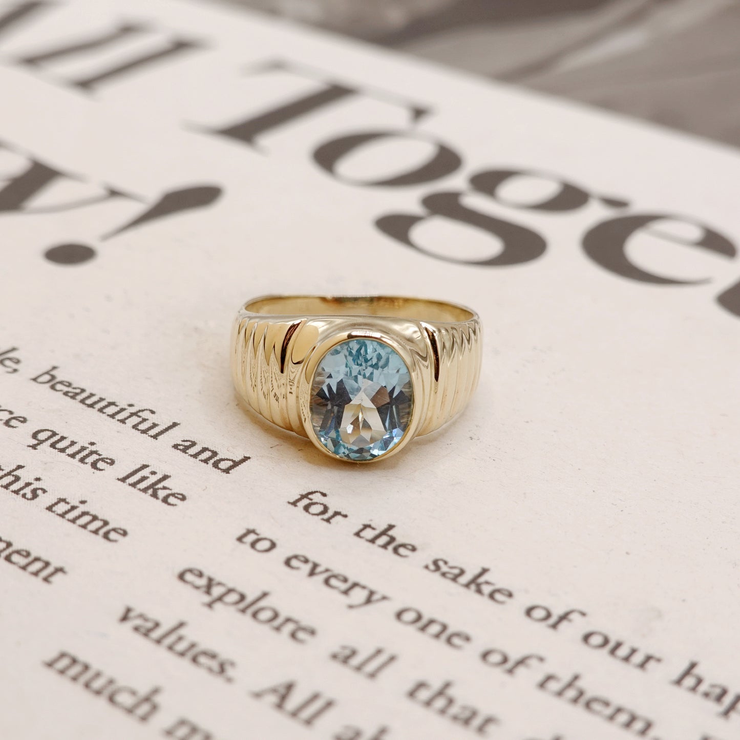 9ct Gold Chunky Sky Blue Topaz Ribbed Ring