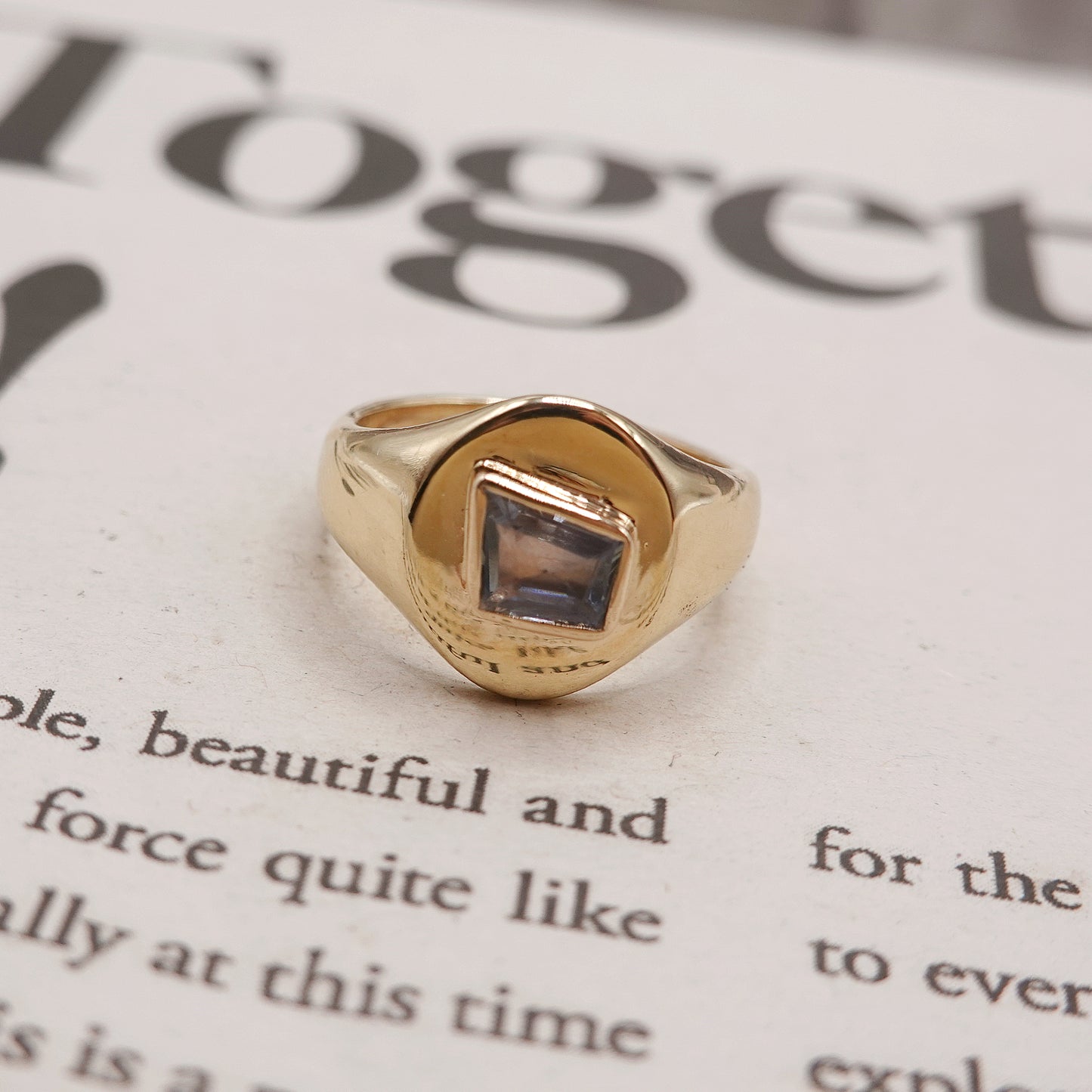 9ct Gold Signet Ring with Fancy-Cut Natural Sapphire