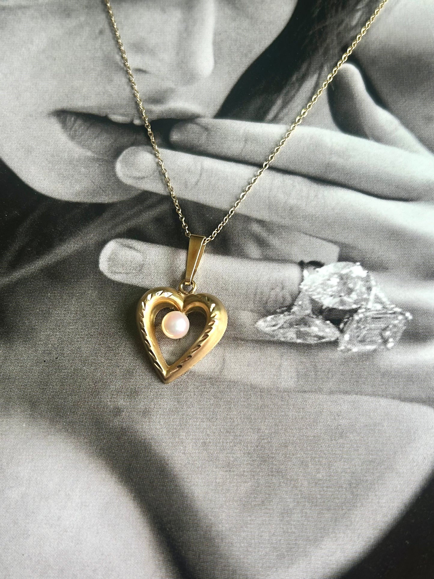 9ct Gold Heart Pendant Pearl Necklace