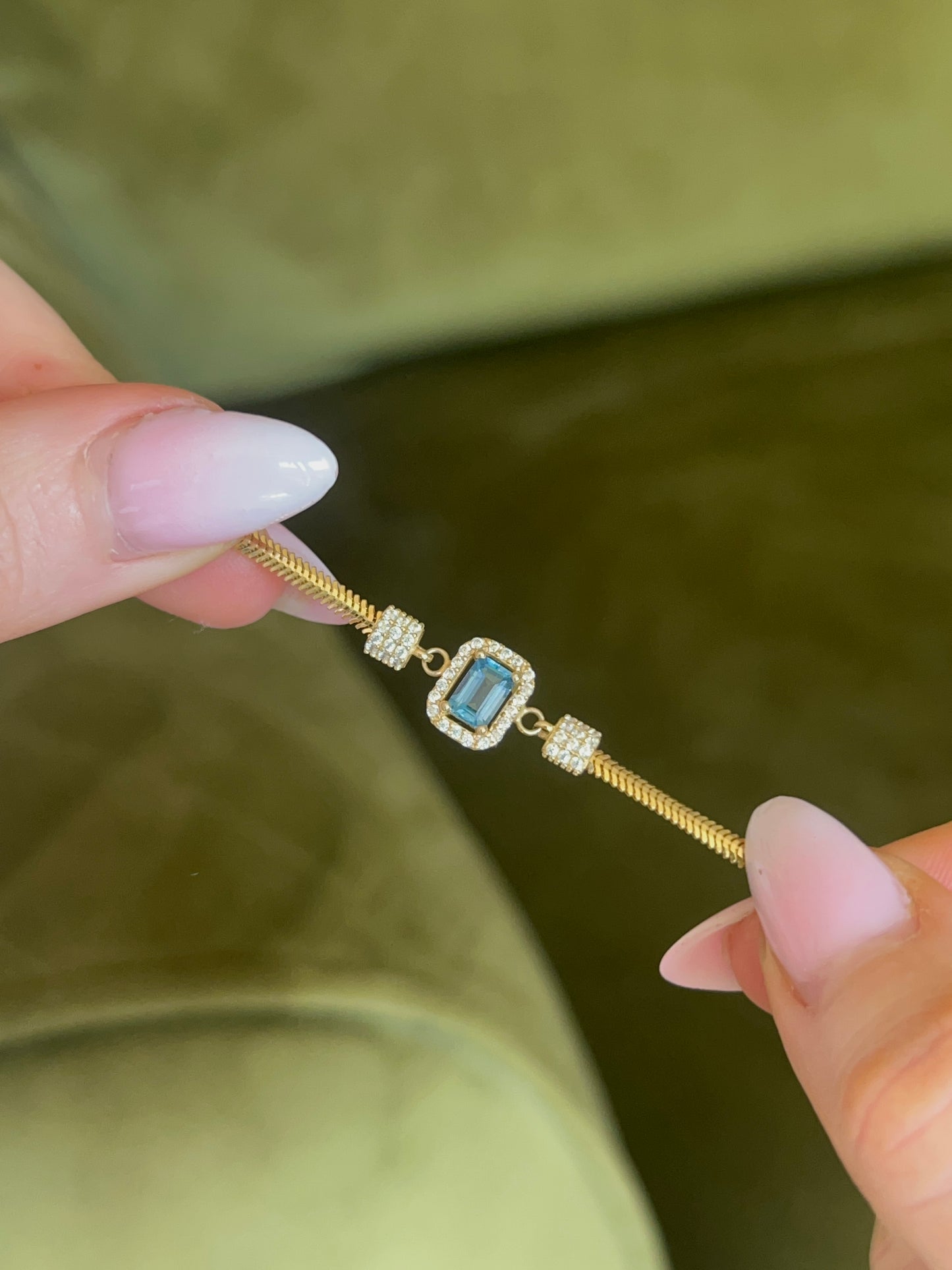 14ct Gold Aquamarine Bracelet