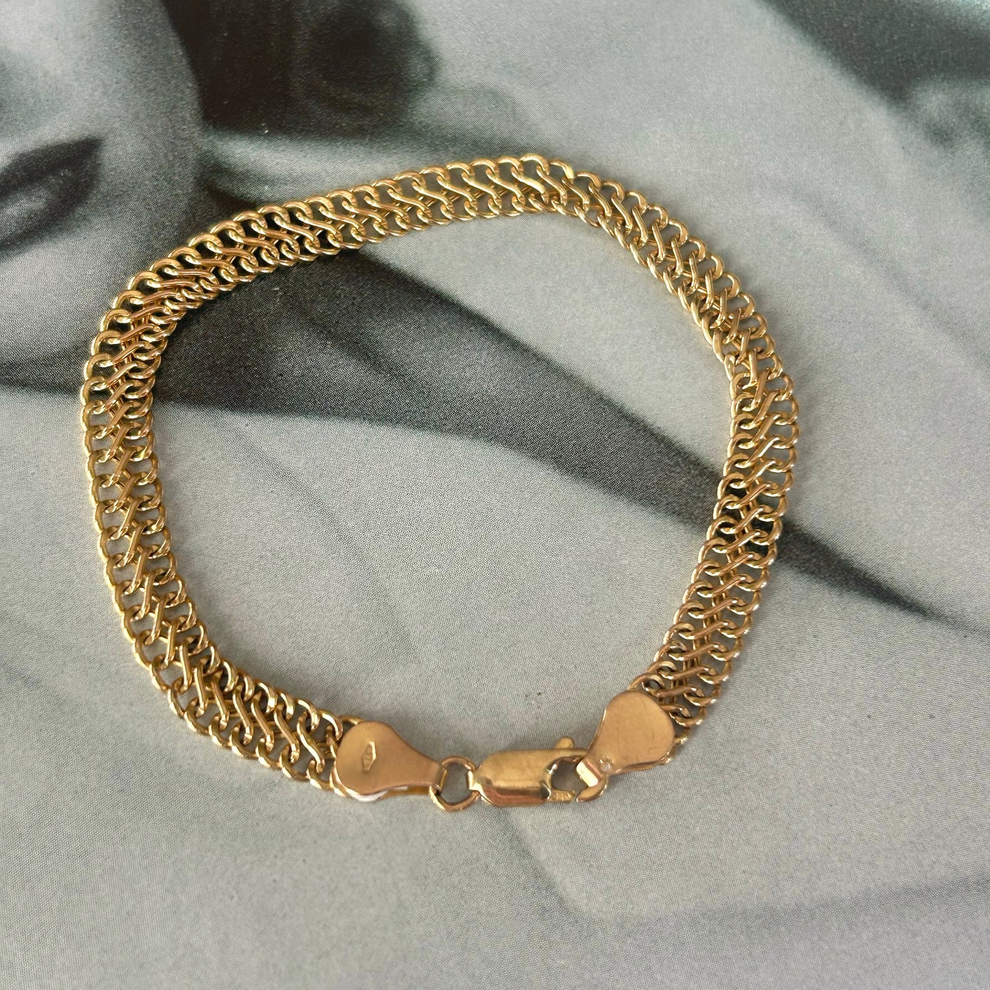 9ct Yellow Gold Double Curb Chain Bracelet