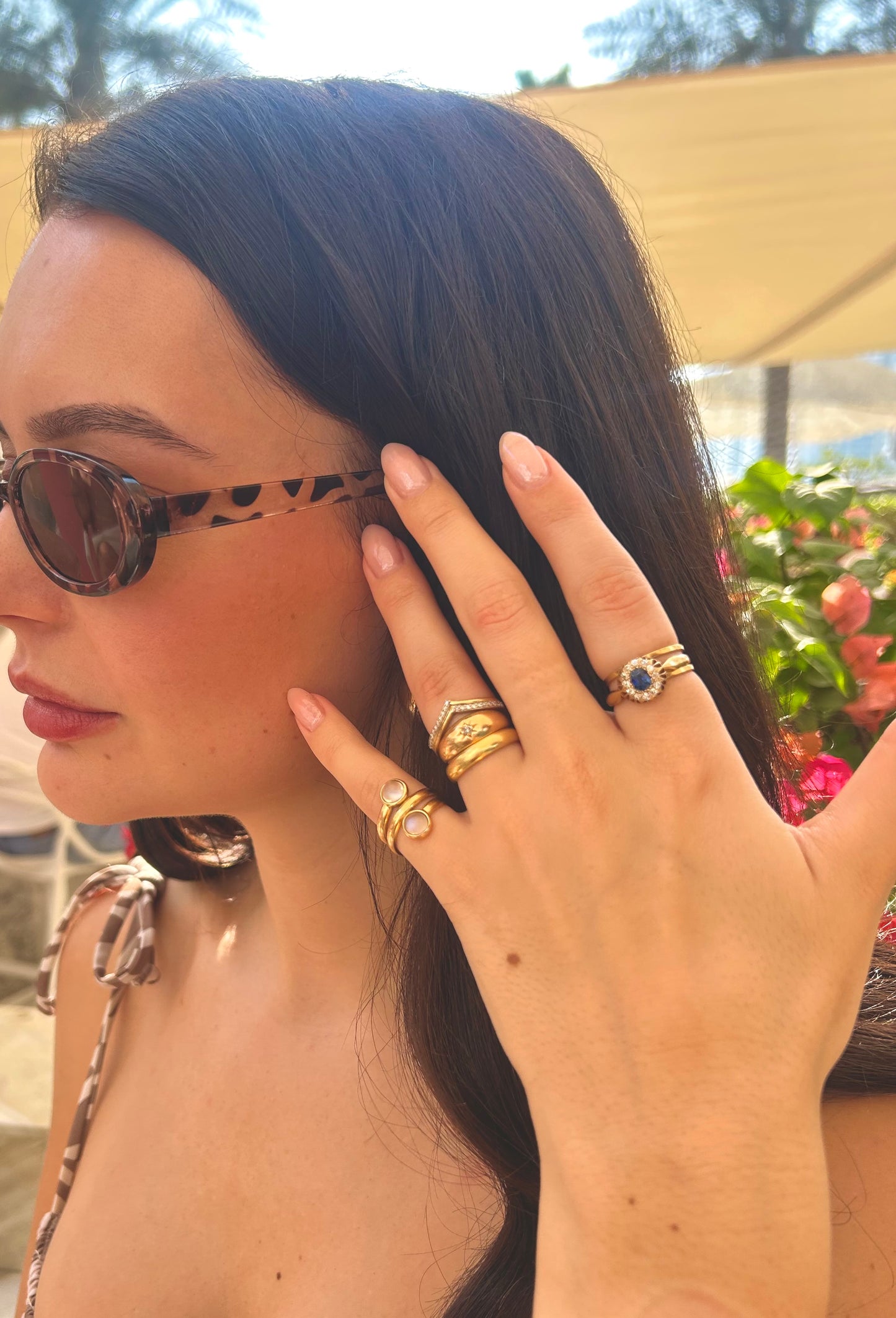 Vintage 1960's 18ct Gold Sapphire and Diamond Cluster Ring