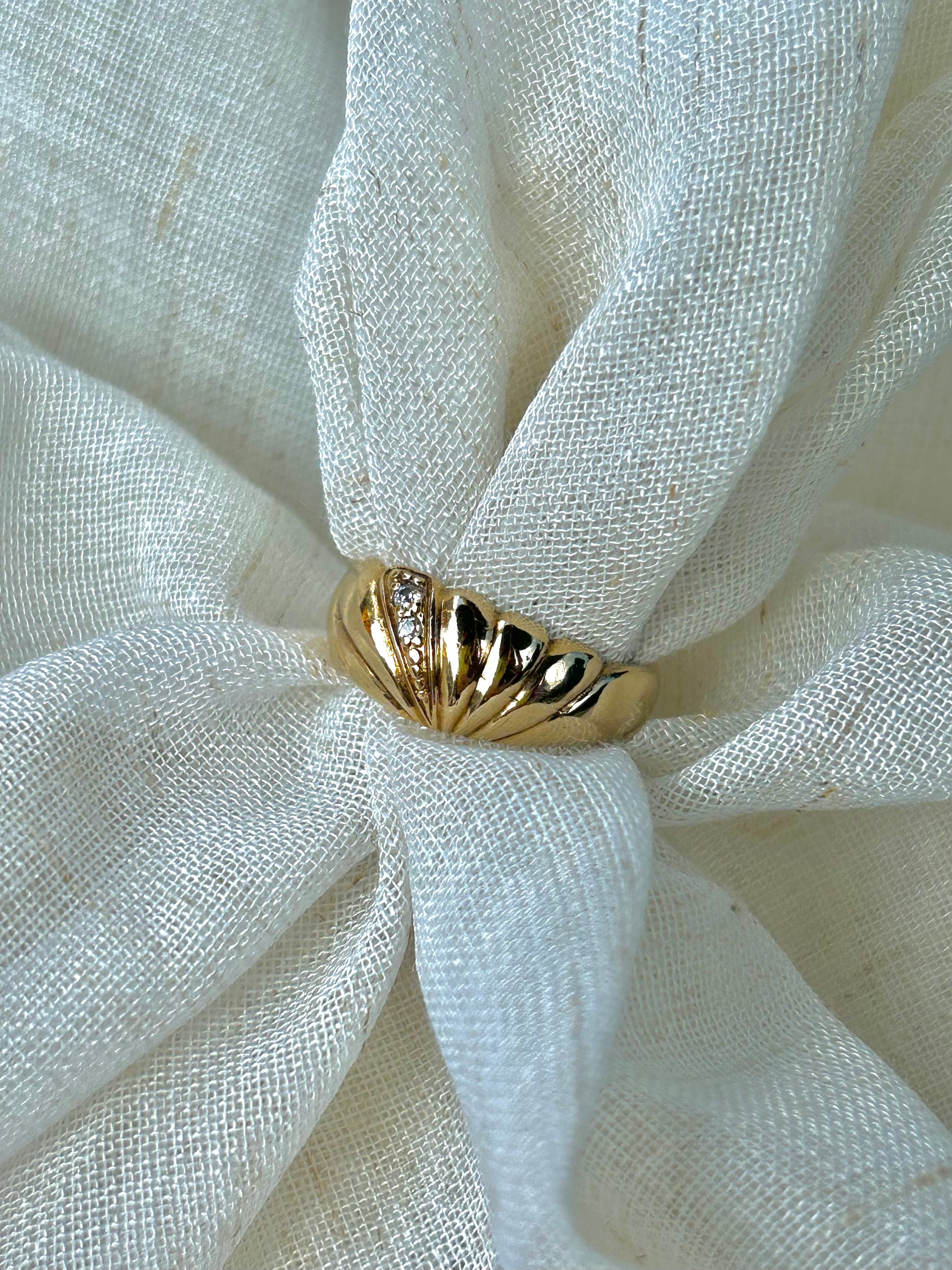 1990's 9ct Gold Croissant Style Cubic Zirconia Ring