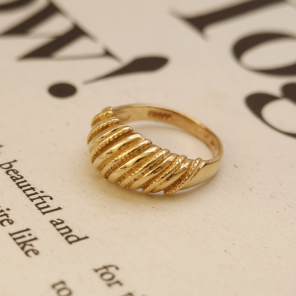 9ct Yellow Gold Vintage Croissant Ring