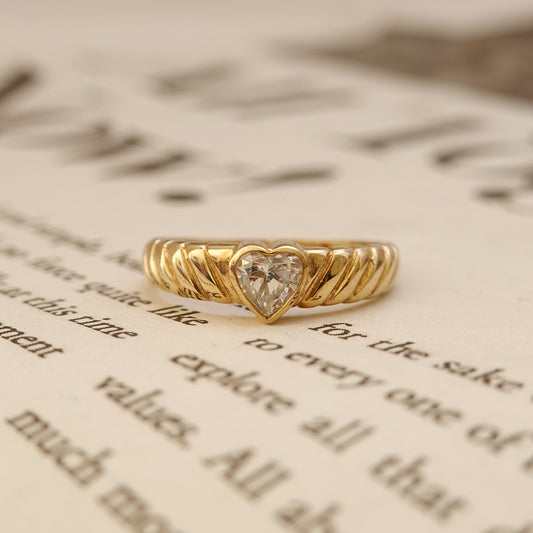 1980’s 9ct Gold Vintage Single Stone Heart Ring