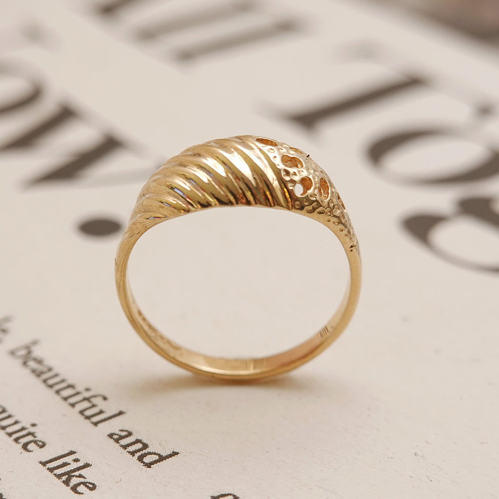 1990's Vintage 9ct Yellow Gold Dome Style Ring